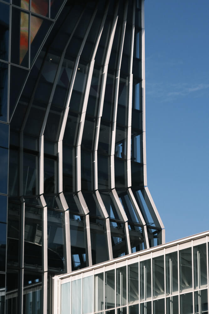 スクランブルタワー