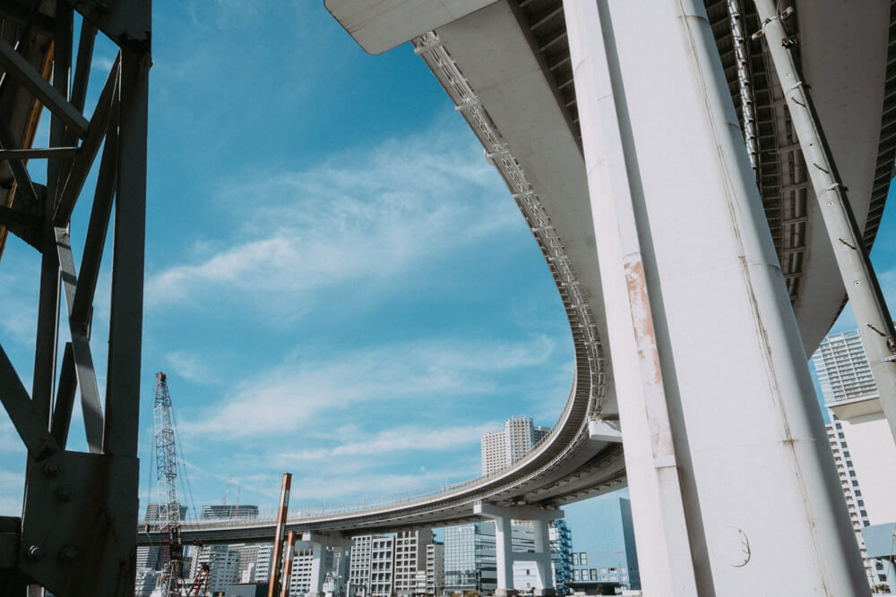 レインボーブリッジ下からの眺め