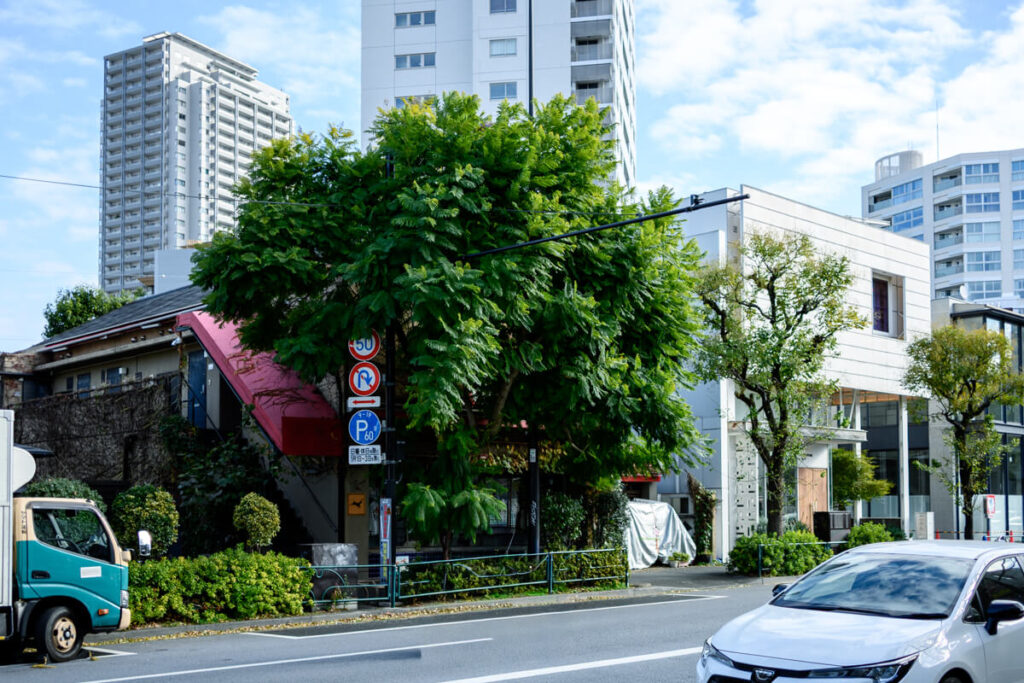 代官山旧山手通り沿いのSHOP