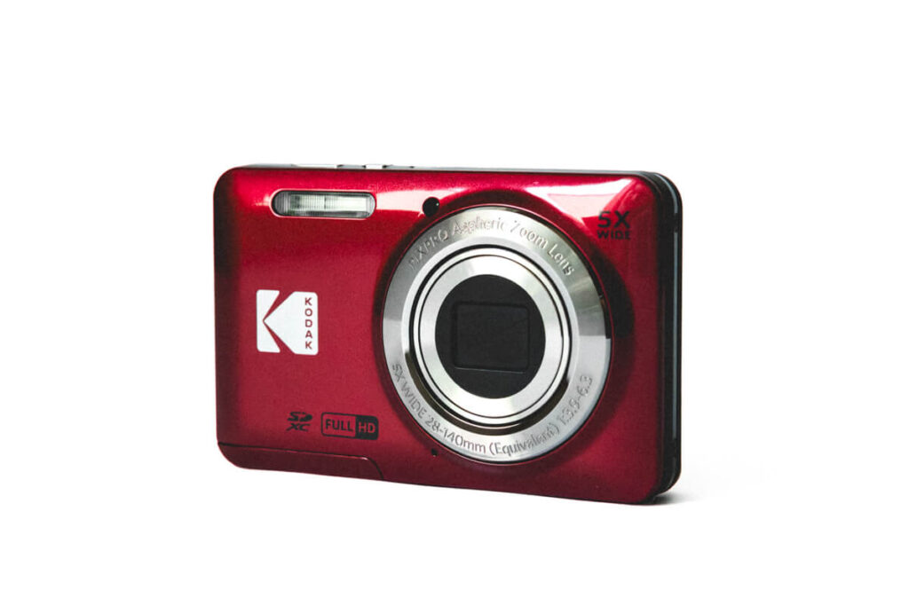 kodakのコンデジ赤いFZ55