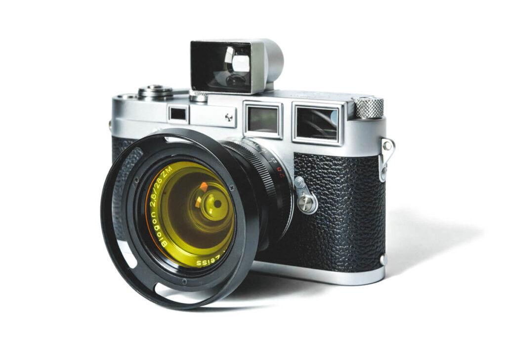 Leica M3 & zeiss 28mm