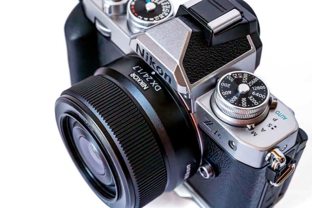 Nikon Zfc & Nikkor DX 24mm f/1.7