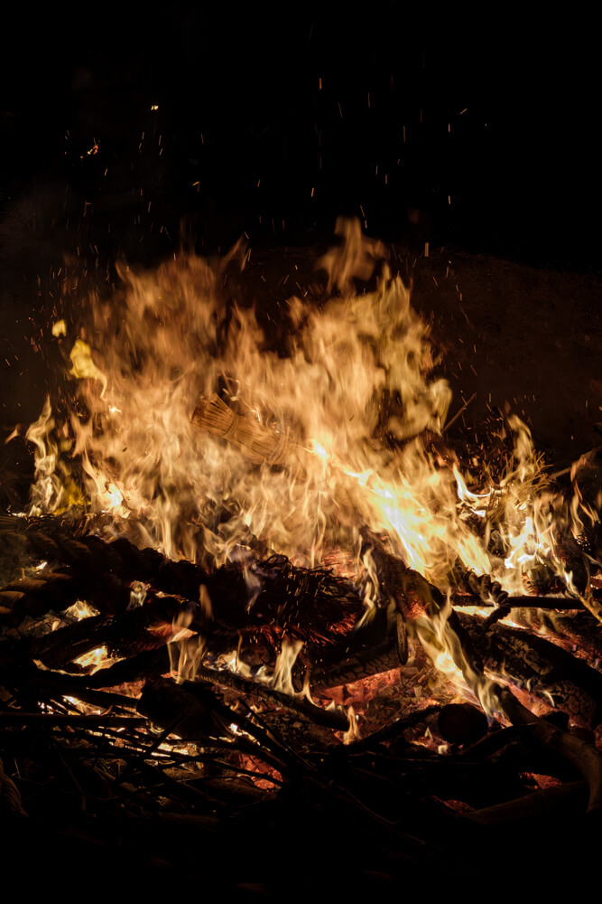代田八幡のお焚き上げ