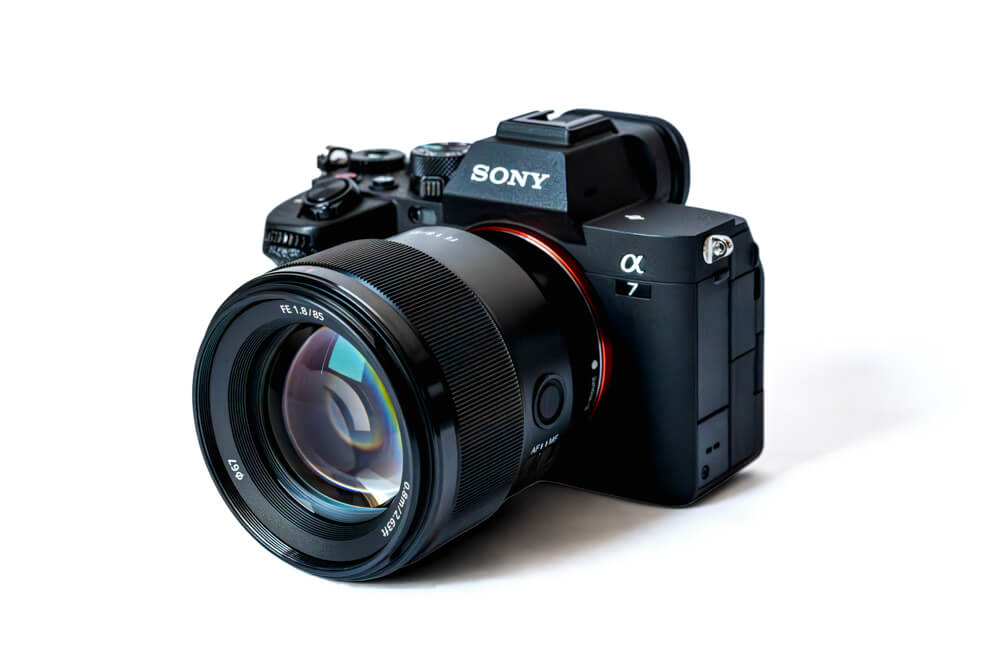 SONY α7 IV × SONY FE 85mm f/1.8